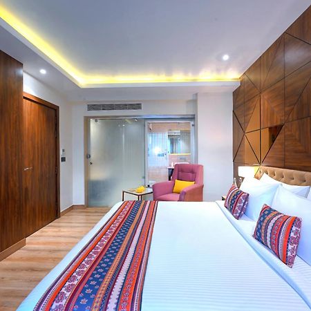 מלון אגרה Golden Tulip Agra מראה חיצוני תמונה