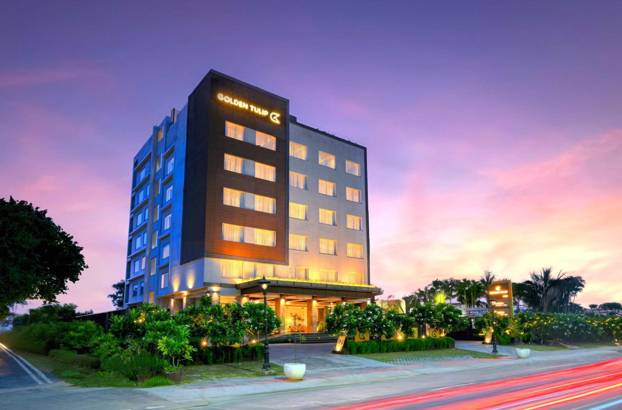 מלון אגרה Golden Tulip Agra מראה חיצוני תמונה